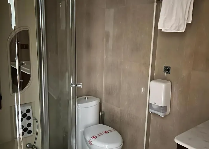 Hotel Eibar 호텔 3*