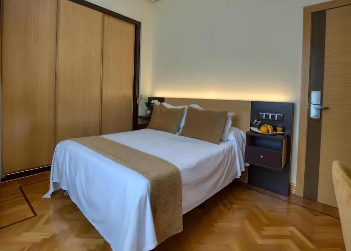 Hotel Eibar 에이바르