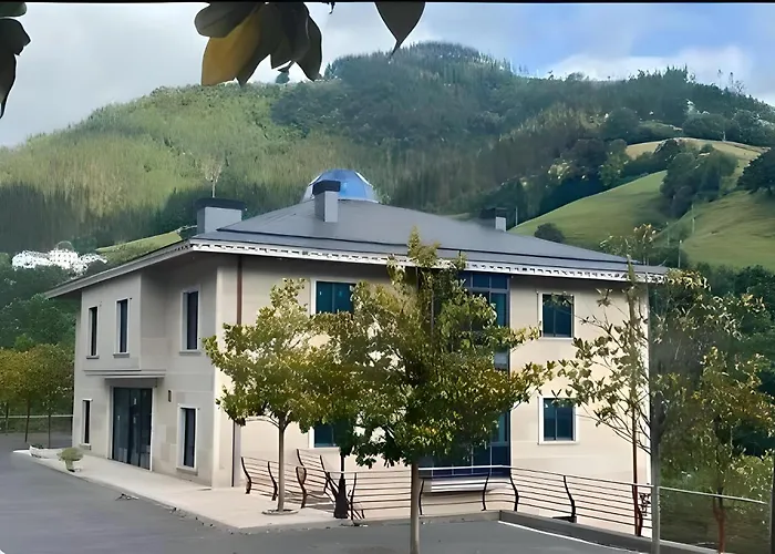 Hotel Eibar 호텔 3*